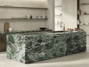 Столешница из керамогранита с мраморным эффектом