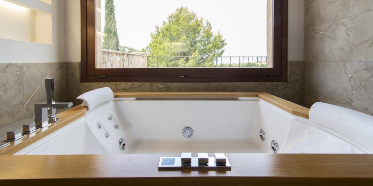 Ванна встроенная с гидромассажем "TOP" Aura Plus 9F43-337 Jacuzzi 9F43337 - Вид №1