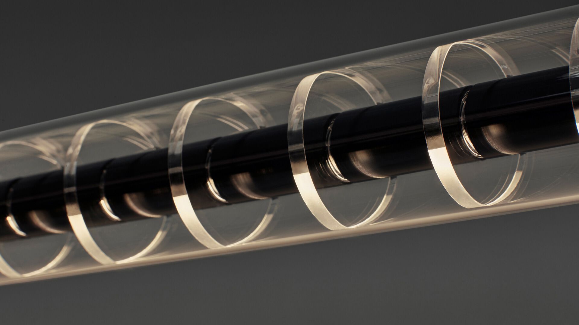 Алюминиевый и стеклянный подвесной светильник Arkoslight Loop ARCH-00007648 - Вид №9