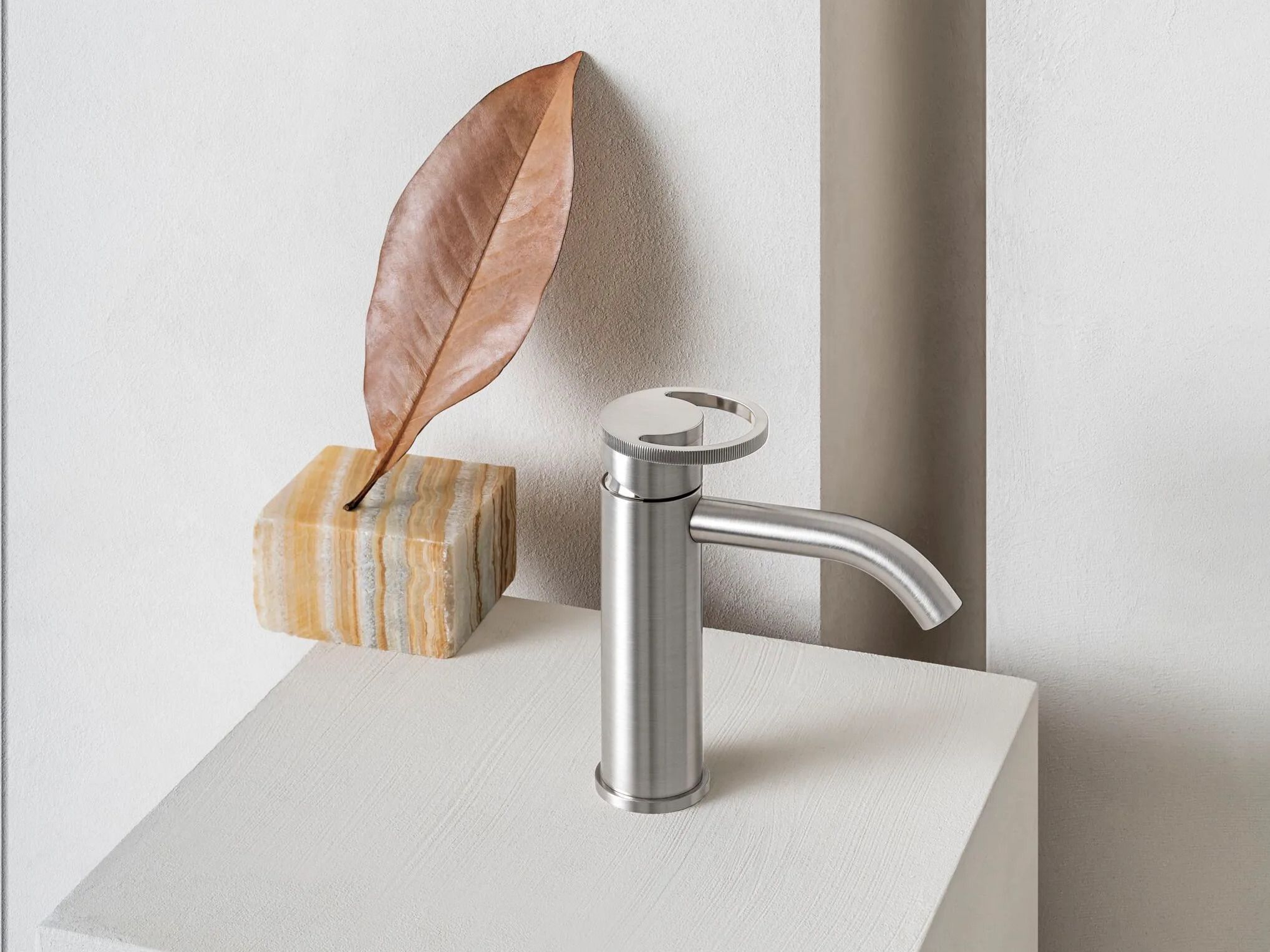 Однорычажный смеситель для раковины с одним отверстием QD Magistro Lab Smile ARCH-00121490 - Вид №5