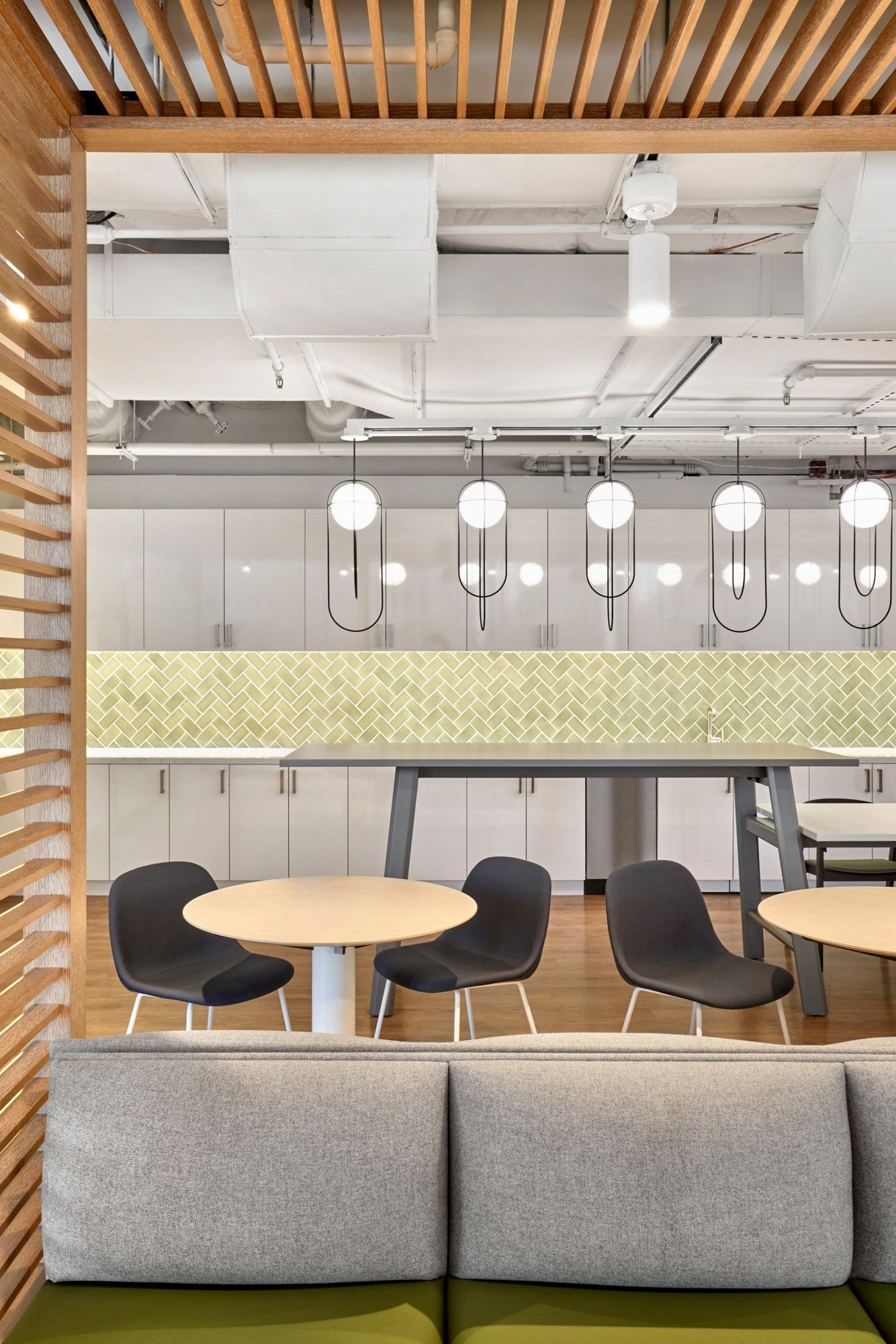 Подвесной светильник из стали и стекла A-N-D Orbit ARCH-00088383 - Вид №8