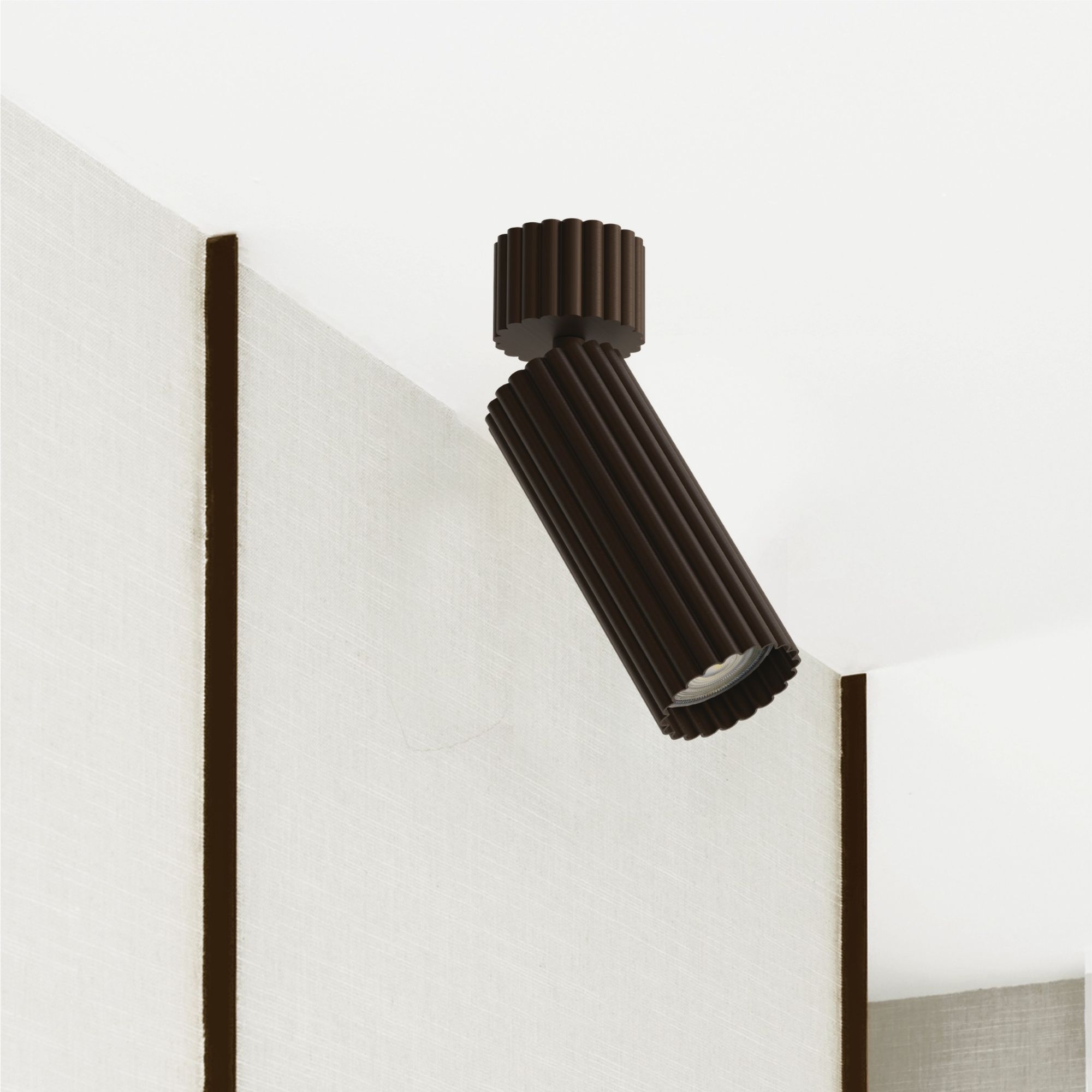 Регулируемый латунный светодиодный прожектор LUCE TU Lustrin ARCH-00132403 - Вид №1