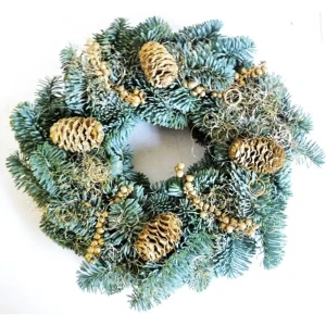 Венок рождественский с шишками