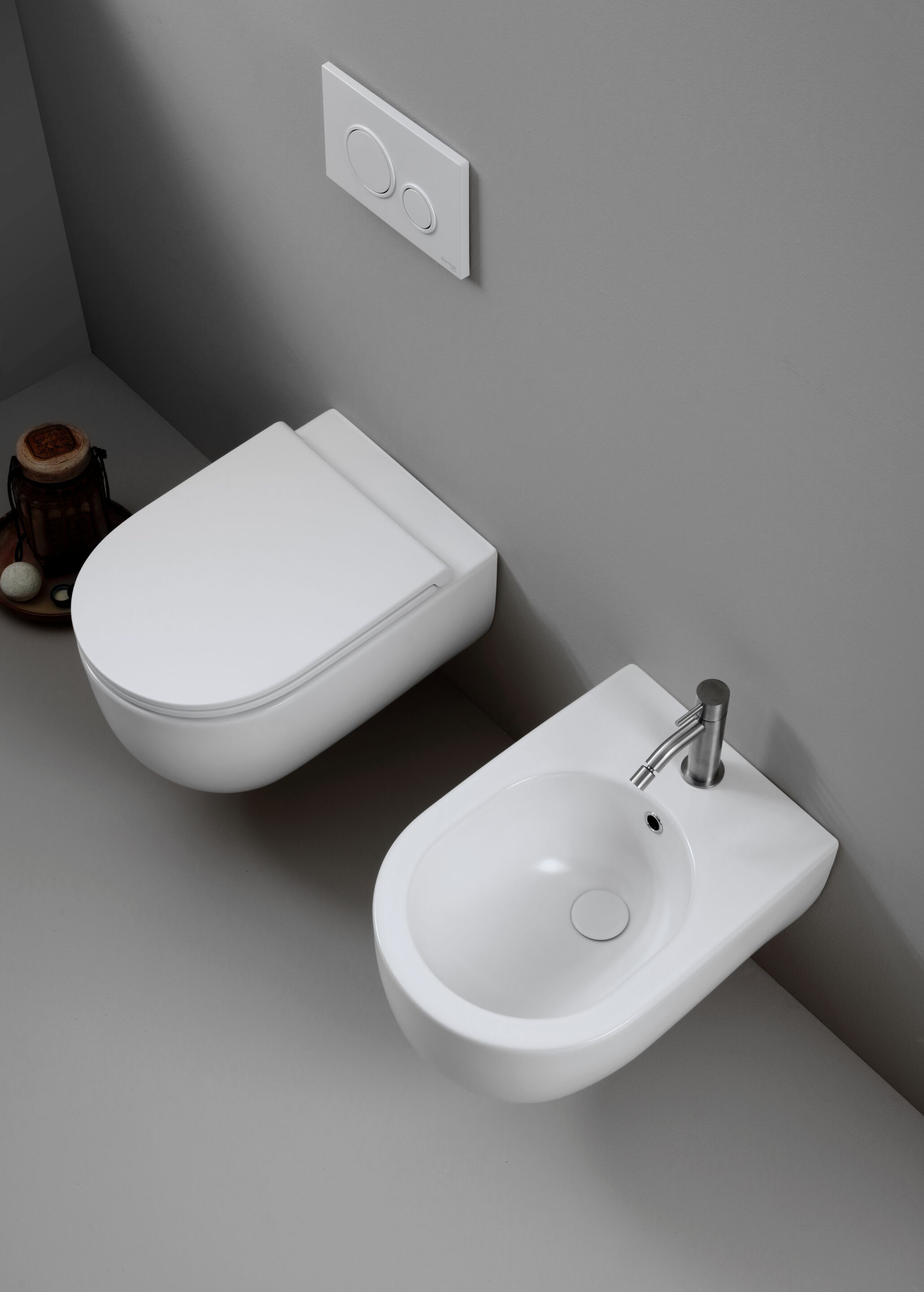 Подвесное биде в витрине Olympia Ceramica Milady ARCH-00100099