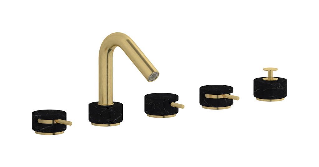 Смеситель на бортик ванной на 5 отверстий с дивертером и душевым гарнитуром. WE ARE IB mr396on_2 Natural Brass Marmo