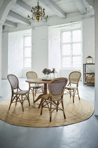 Ротанг медальон стул