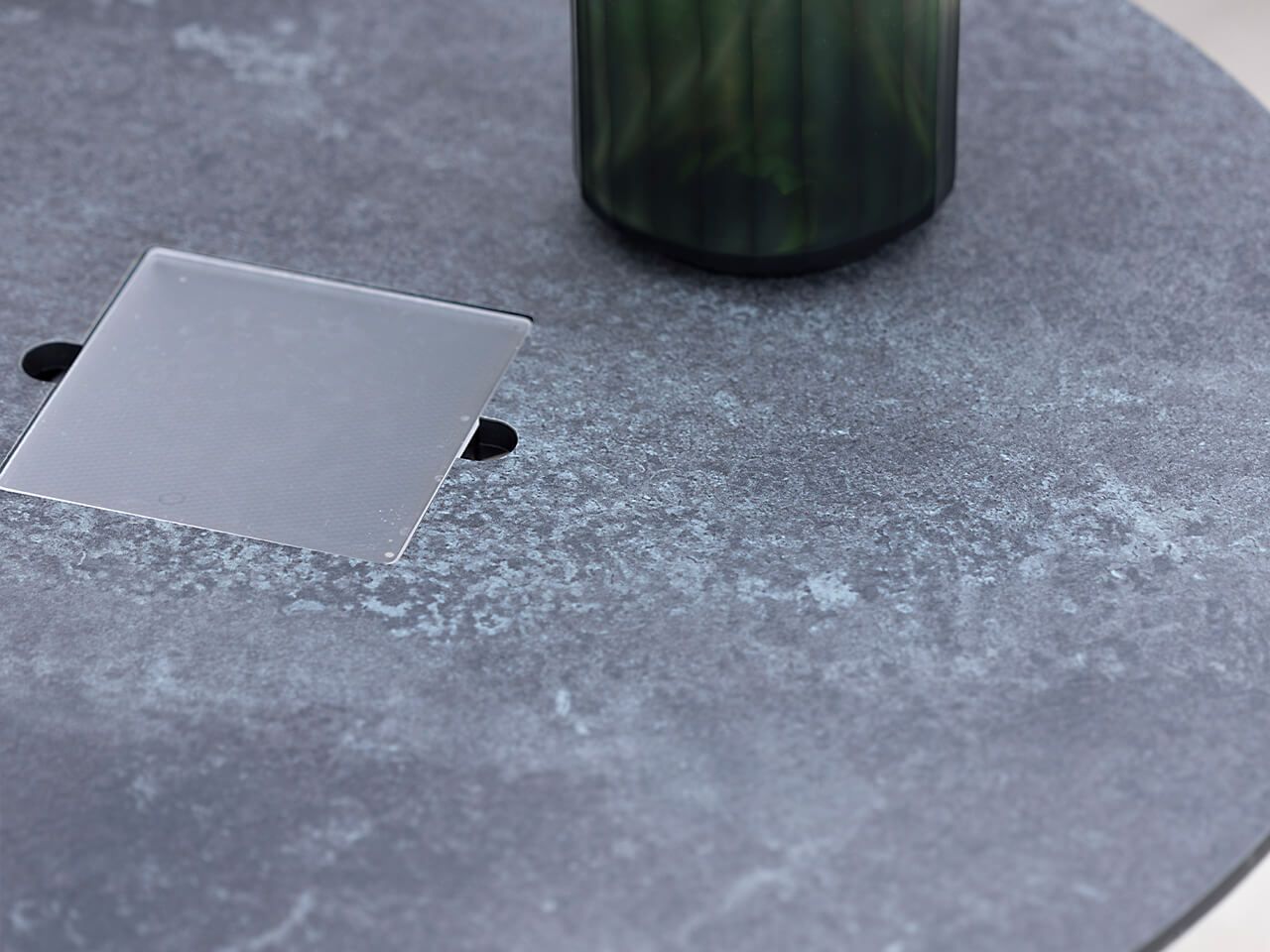 Яркий круглый садовый столик Les Jardins® Tecka ARCH-00039611 - Вид №3