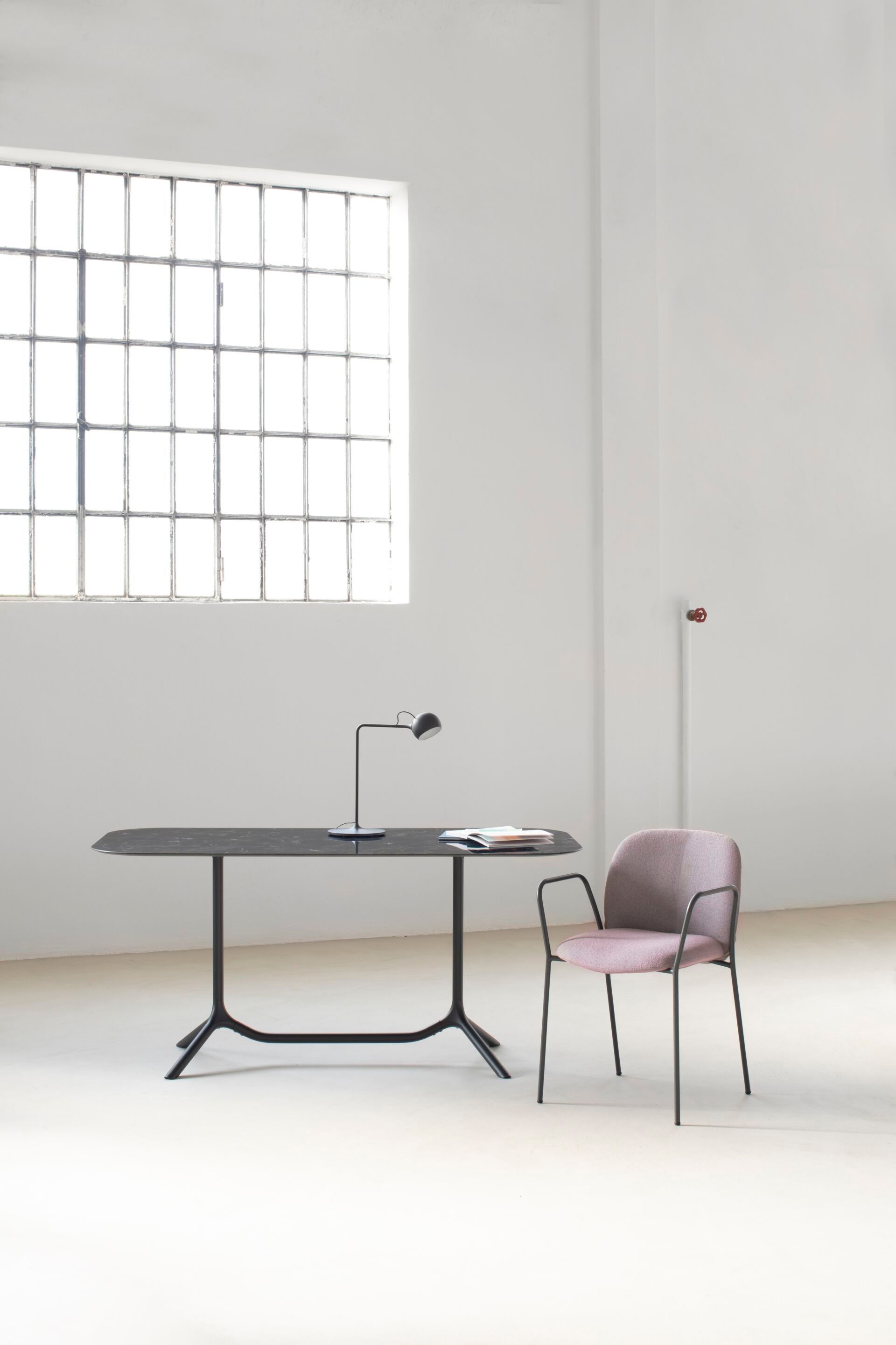 Мягкий тканевый стул с подлокотниками S-CAB Mentha ARCH-00020056