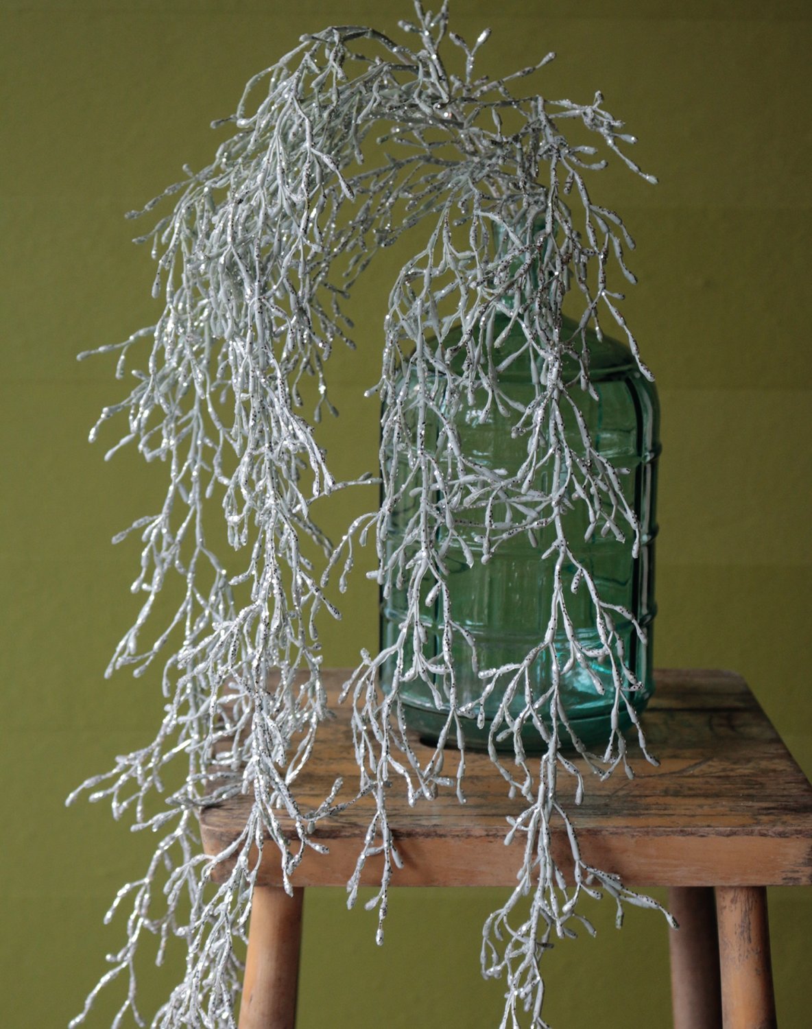 1706 996 a3 Вешалка для кактусов из искусственной омелы с глиттером, 93 см, серебро H-andreas  - Вид №2