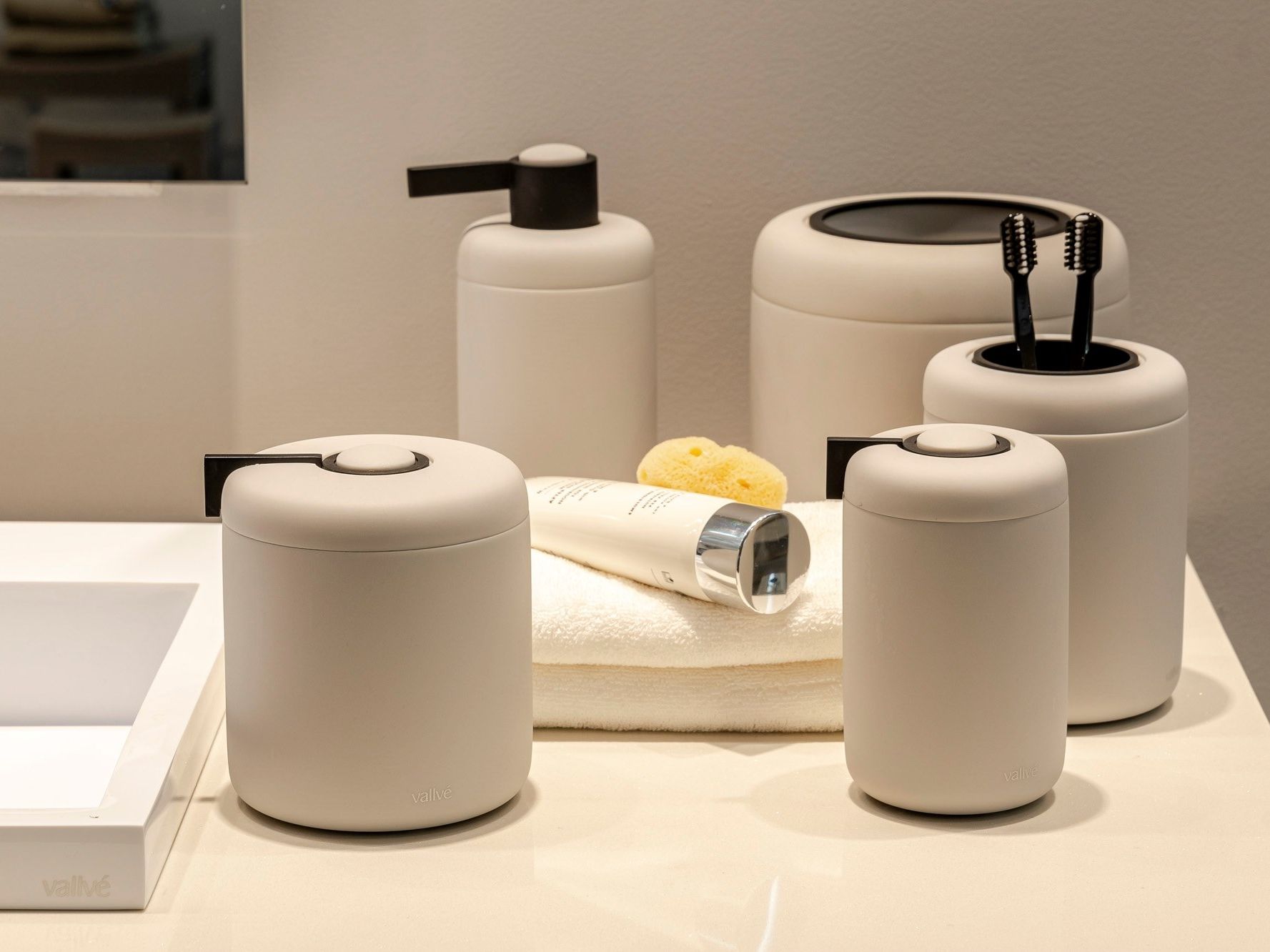 Диспенсер для мыла из смолы Vallvé ARO ARCH-00078508 - Вид №6