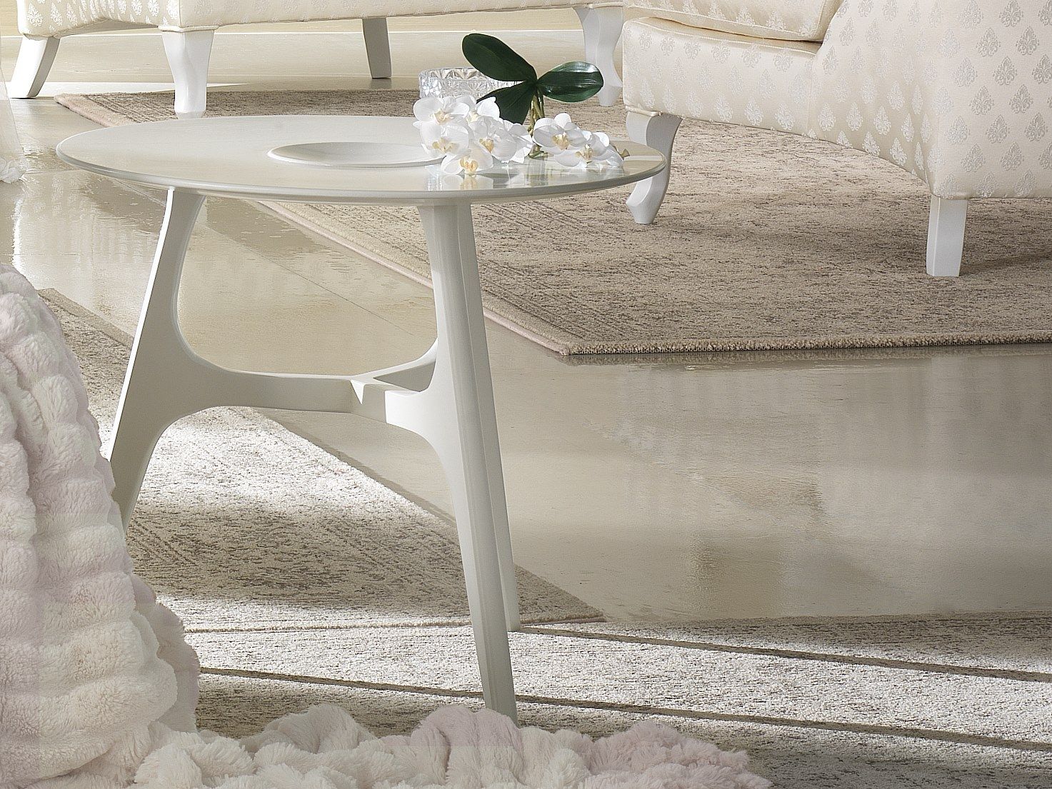 Круглый деревянный журнальный столик для гостиной CASA +39 Gold ARCH-00039718 - Вид №1