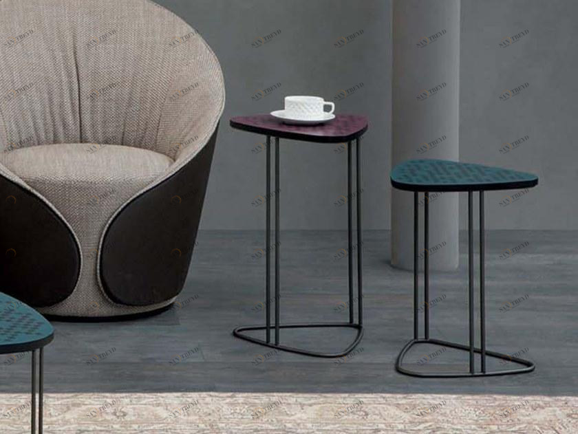 Tonin Casa Стол журнальный высокий треугольный из мдф  T6236 