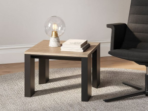 Квадратный стол из алюминия и дерева