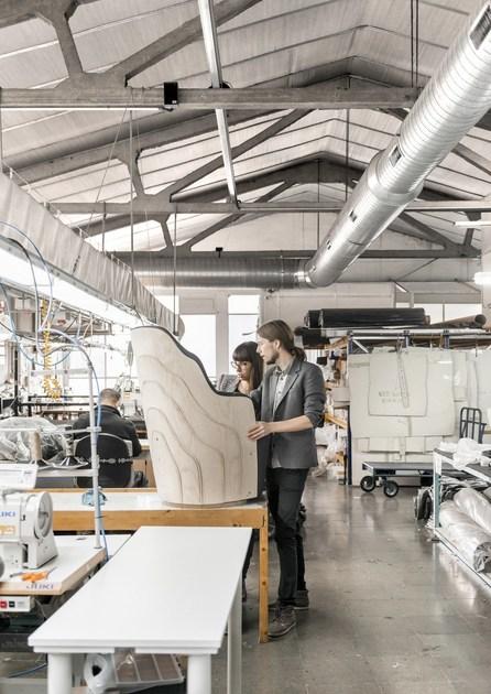 BD Barcelona Design Мягкое кожаное кресло Couture sun-id-1402528 - Вид №7