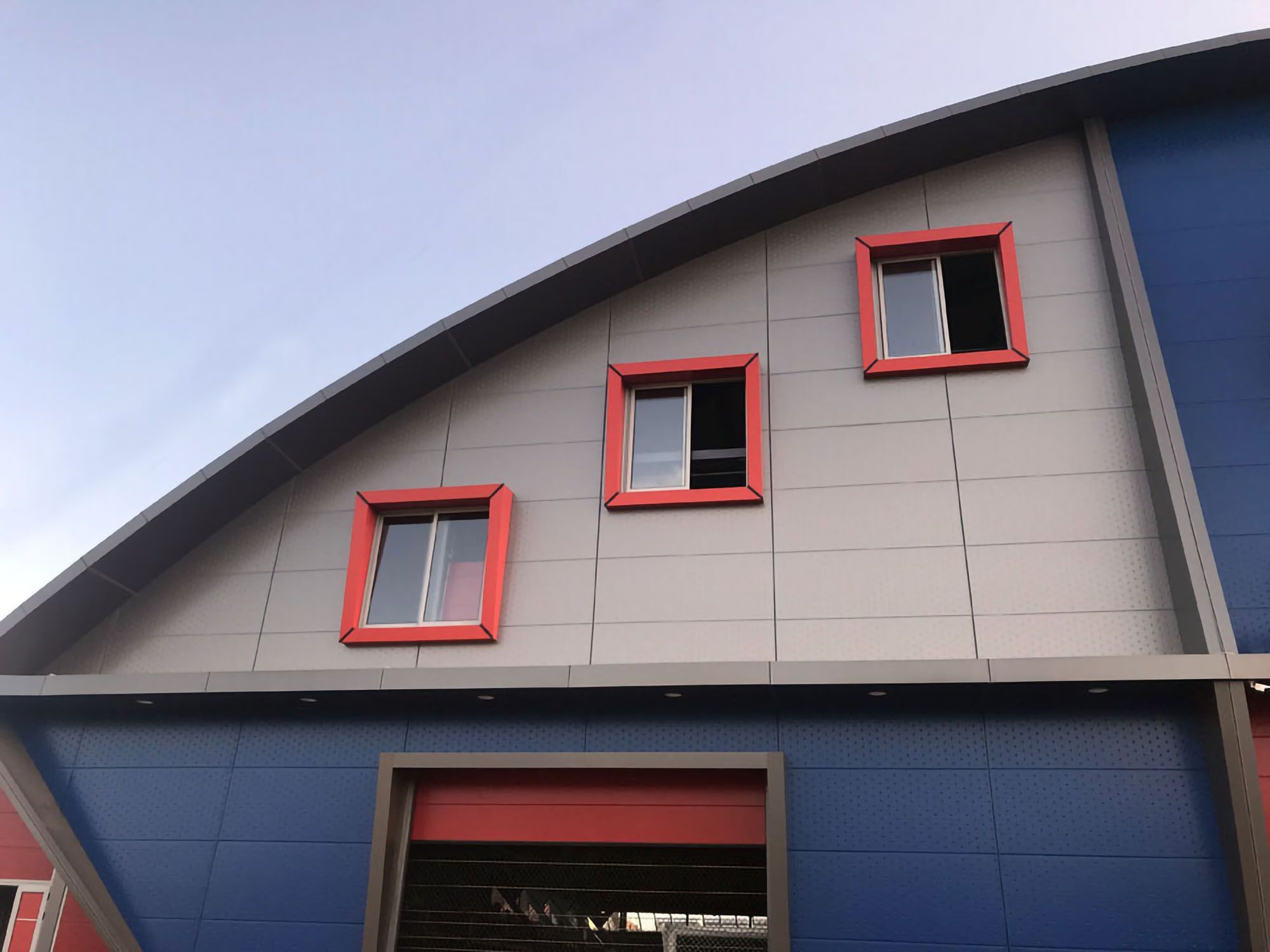 Изолированная металлическая панель для фасада ELCOM SYSTEM ТЕРМОПАРЕТЫ® ARCH-00063678 - Вид №3