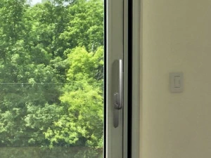 METRA Оконная ручка на пластине