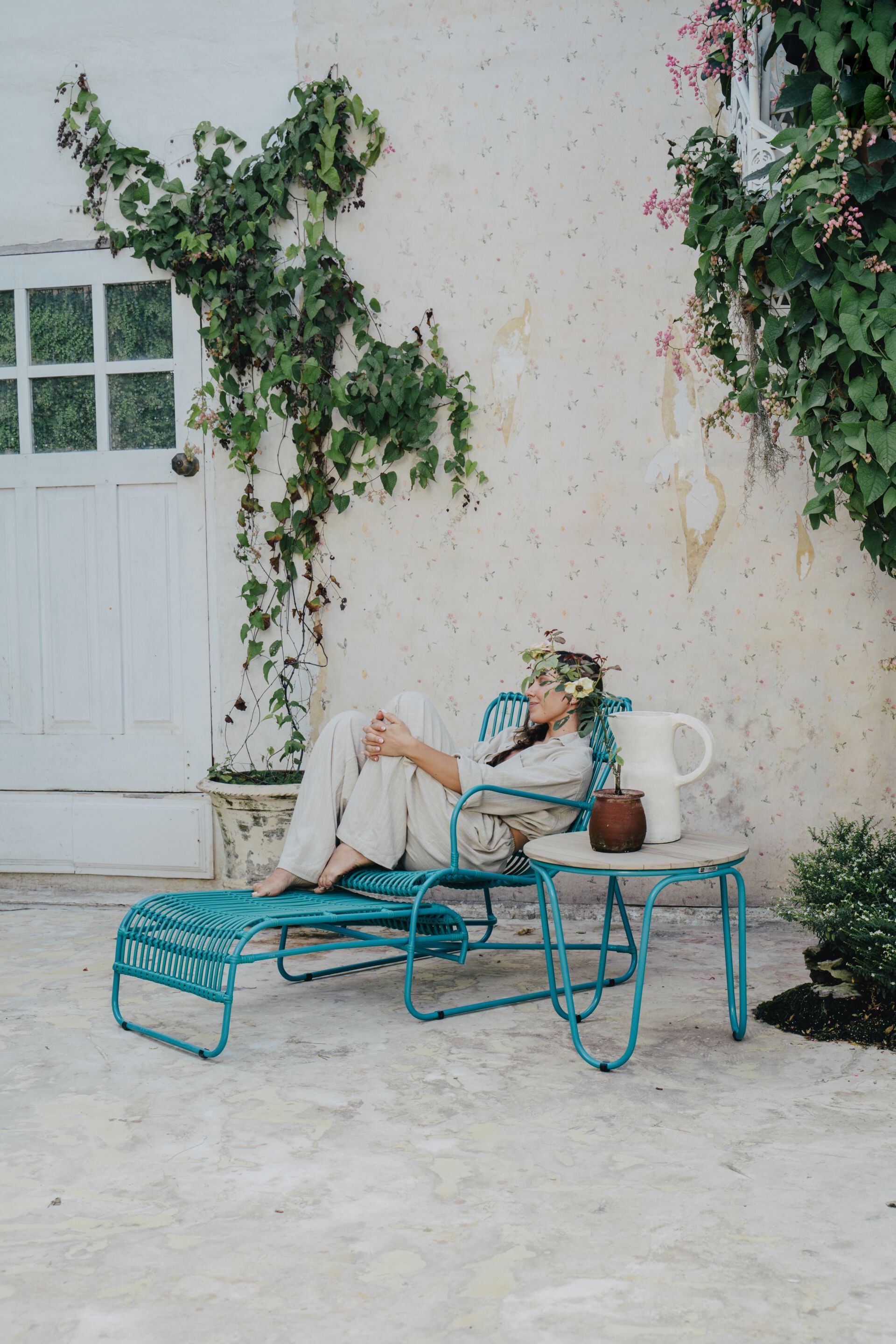 Круглый деревянный журнальный столик для сада cbdesign Lucie ARCH-00118817 - Вид №1