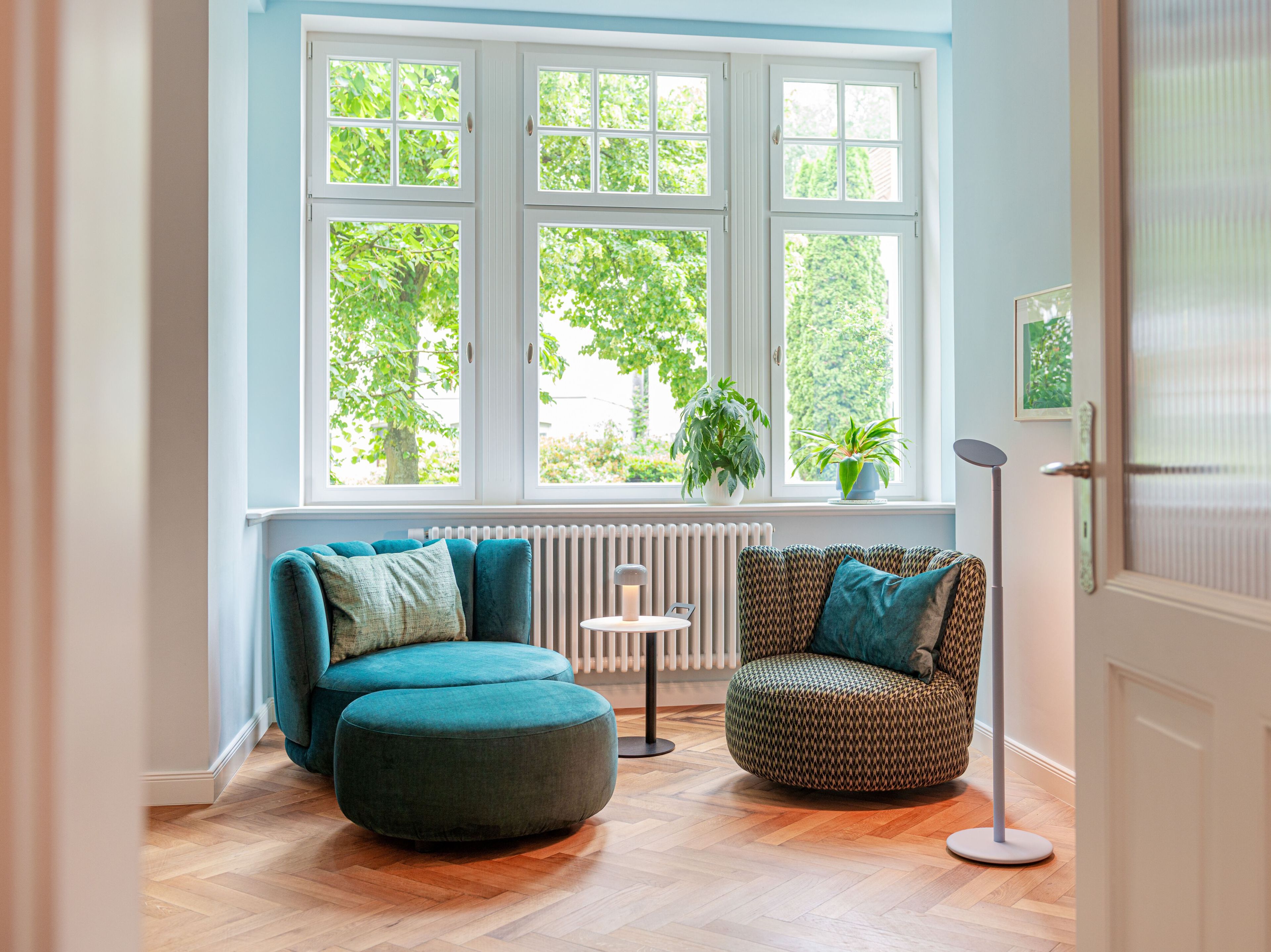 Тканевое кресло с подставкой для ног KFF ARCH-00135959 - Вид №9