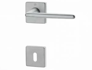 GHIDINI Ручка из латуни на розетке с замком