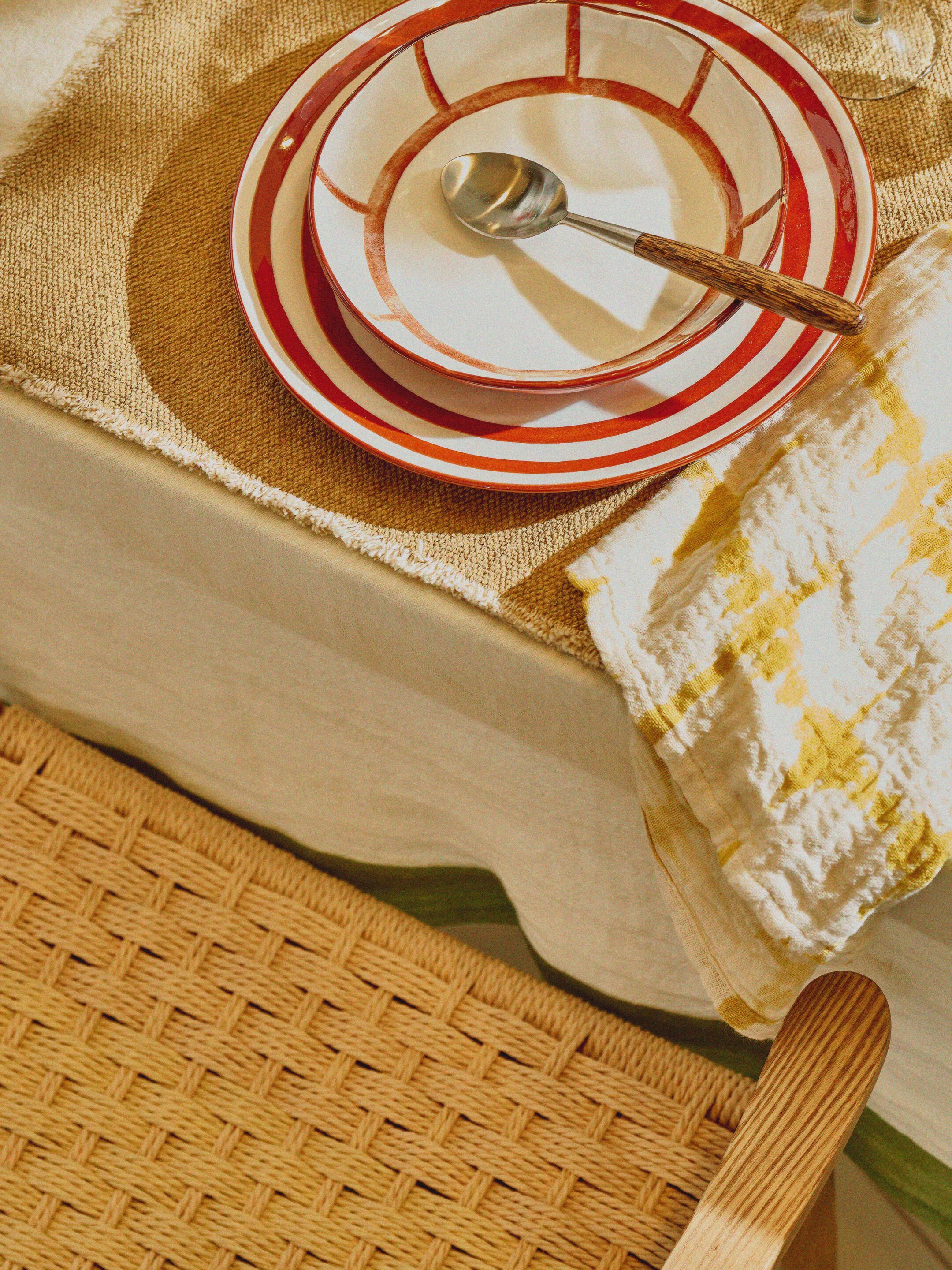 Фарфоровая плоская тарелка POMAX Миконос ARCH-00008932 - Вид №4