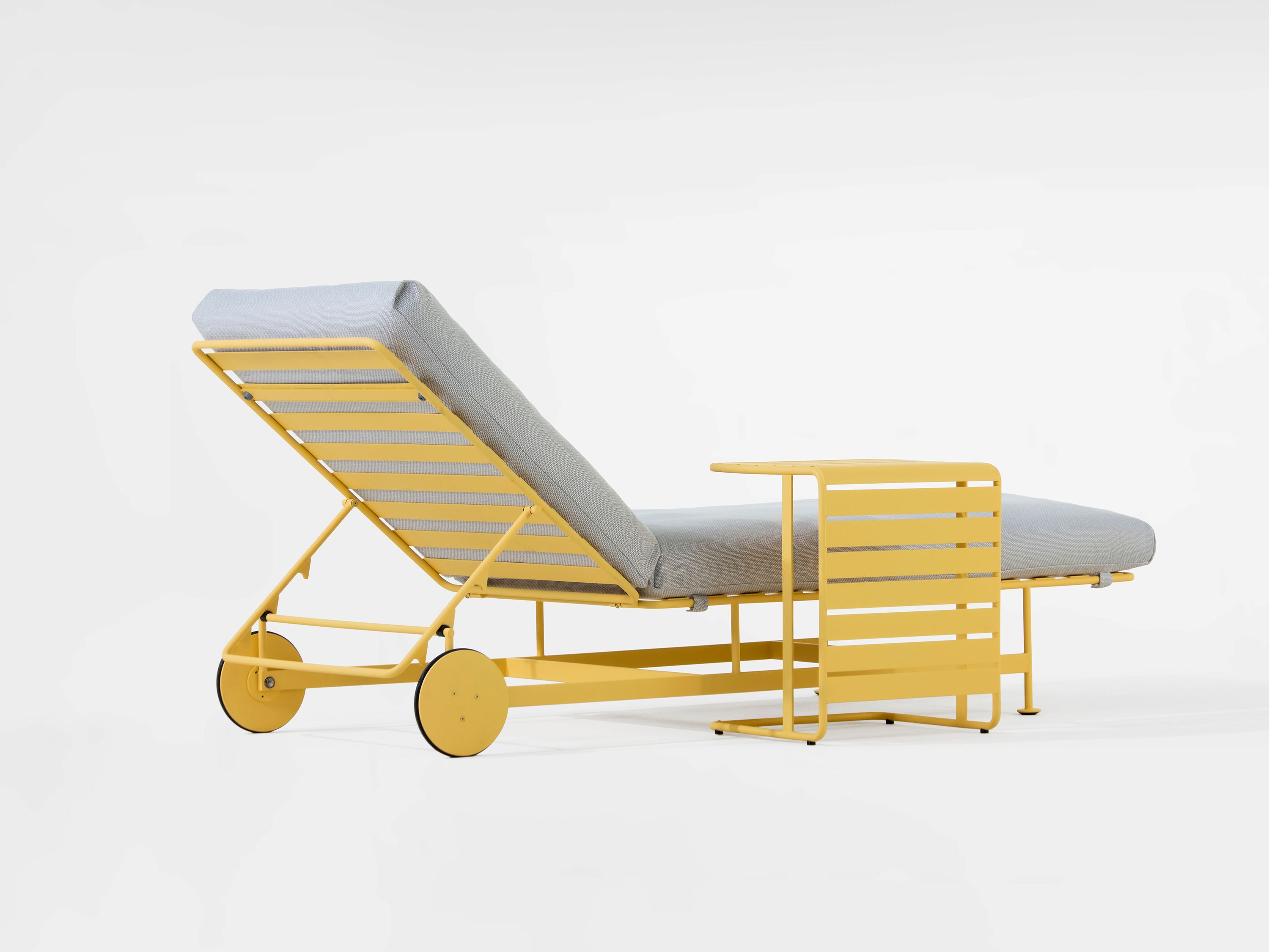 Металлический квадратный садовый столик prostoria Jugo ARCH-00100981 - Вид №2