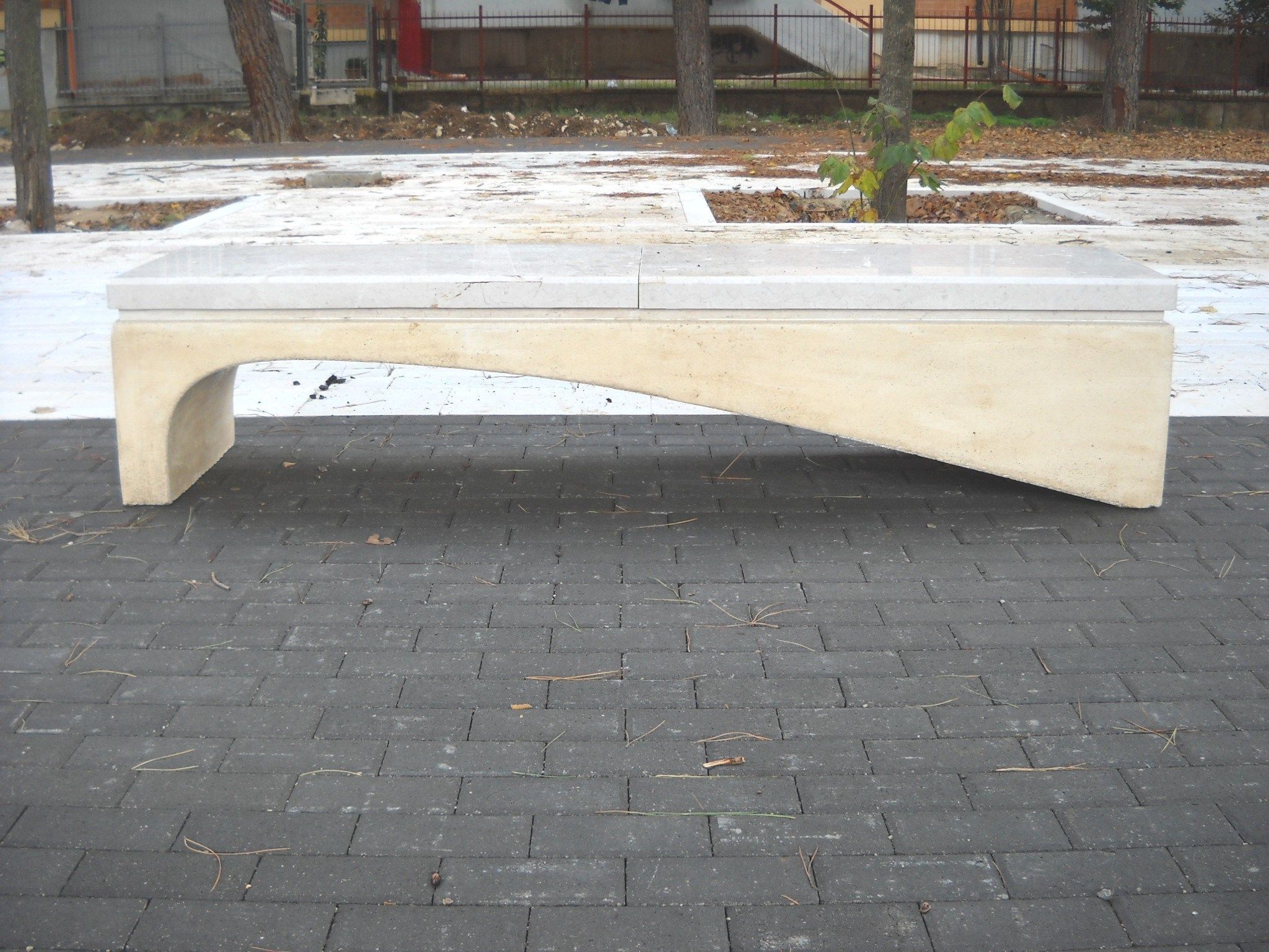 Реконструированная каменная скамья Viscio Urban Design волна ARCH-00101458 - Вид №2