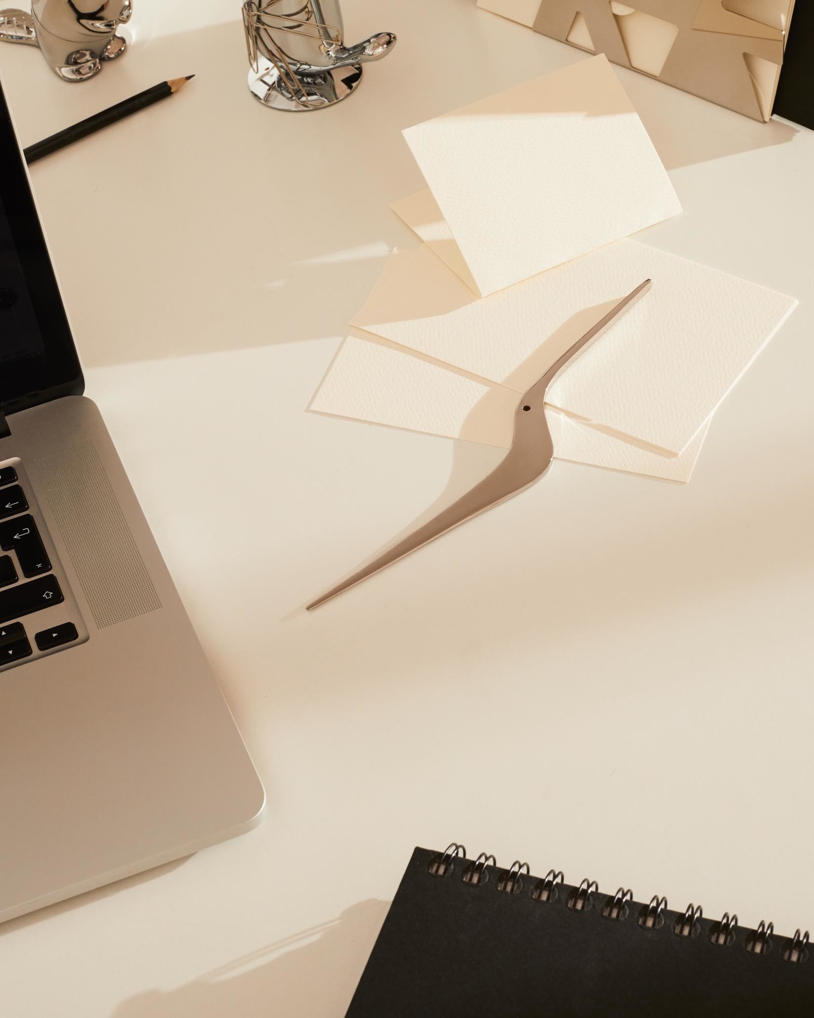 Открывалка для писем Alessi Uselen GIA02 - Вид №1