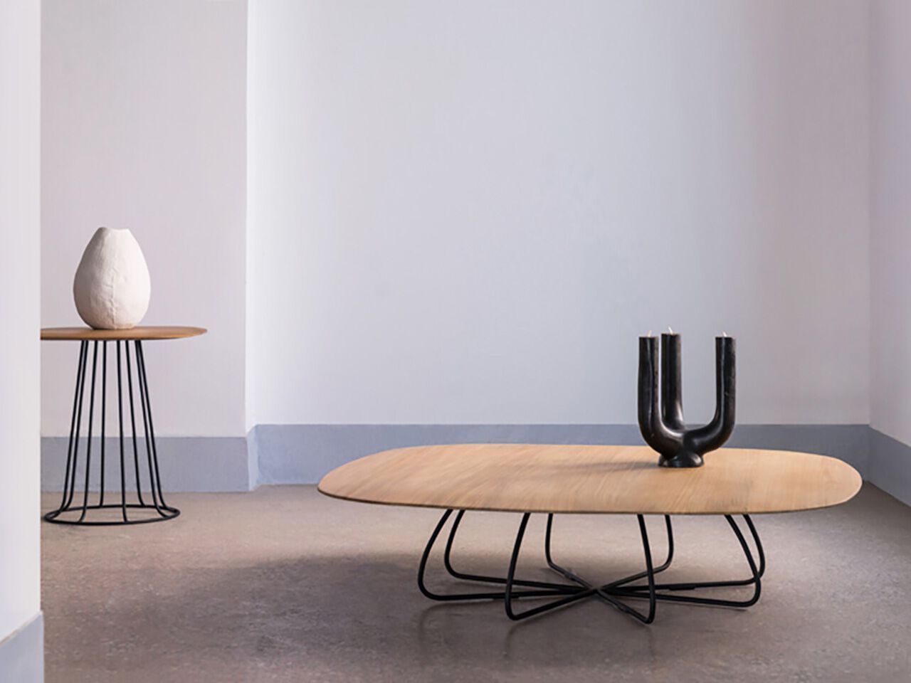 Низкий квадратный журнальный столик из массива дерева Air Division Craft ARCH-00122534 - Вид №4