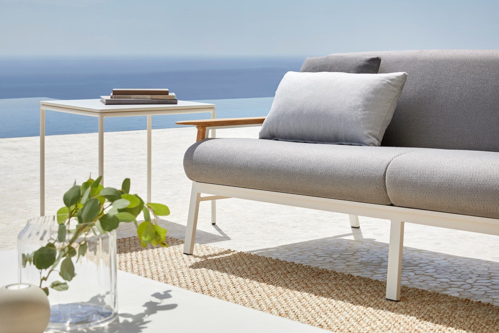 Квадратный алюминиевый журнальный столик с керамической столешницей POINT город ARCH-00077731 - Вид №3