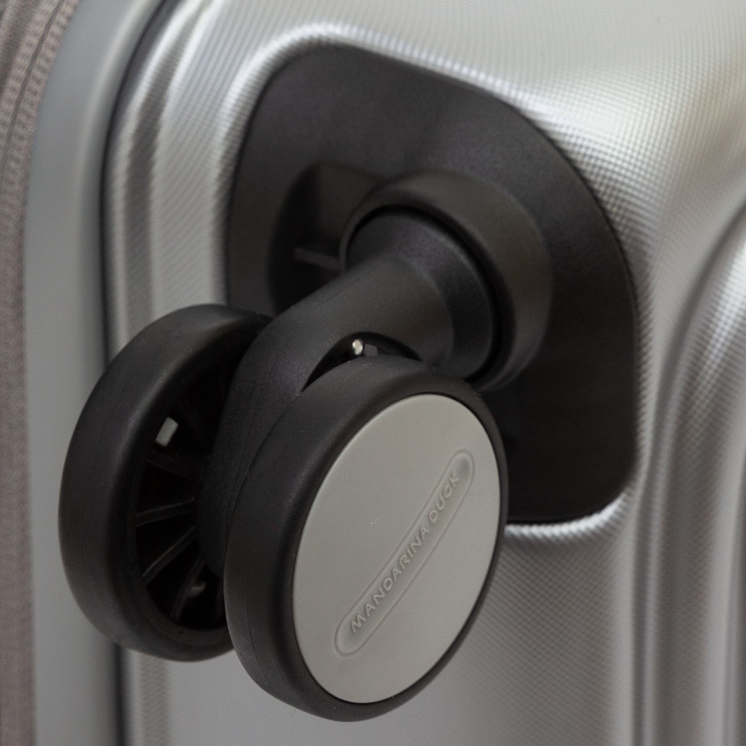 SZV34-466 Чемодан SZV34 Expandable Small Trolley Mandarina Duck Logoduck+  - Вид №5