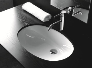 Керамическая овальная подводная раковина