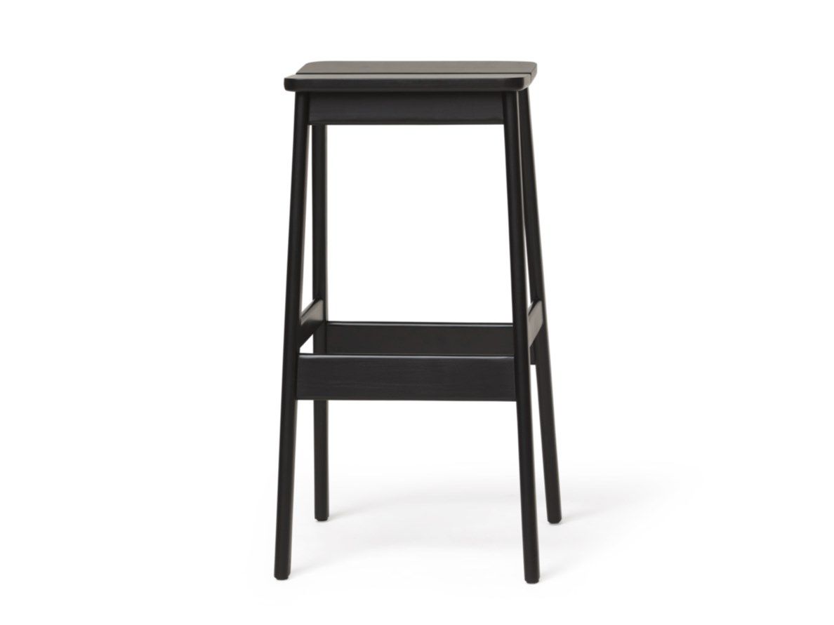 Высокий стул из бука с подставкой для ног Form & Refine Angle ARCH-00152866 - Вид №1