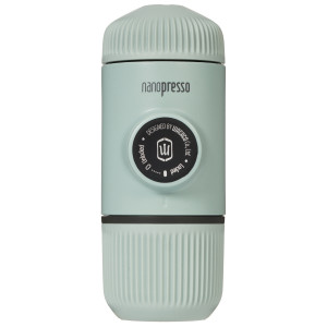 9004334 Кофемашина капсульная WACACO Nanopresso WCCRTCBL голубой