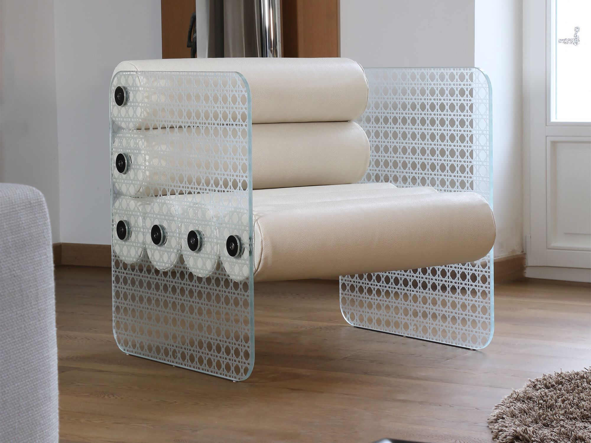 Кресло с подлокотниками KUUMO MW01 ARCH-00088871