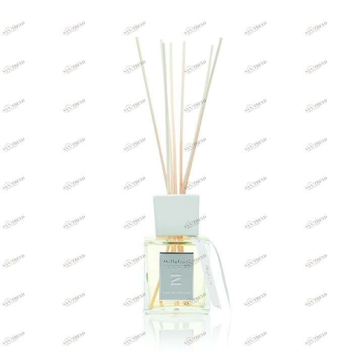 Диффузор с палочками 250 мл "Розовые лепестки" Rose Madelaine MILLEFIORI MILANO ЦВЕТЫ 267509 Белый 