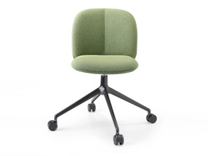 Мягкий стул с колесами