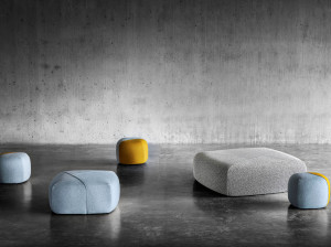 Квадратный пуф из ткани