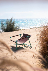 Кожаное садовое кресло