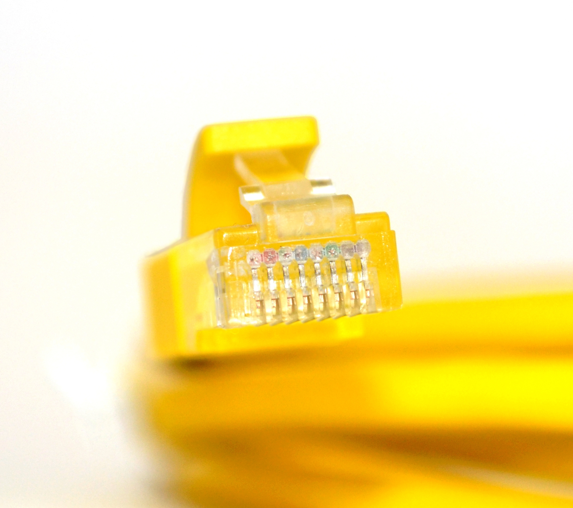 GCR-LNC02-20.0m патч-корд прямой 20.0m, utp кат.5e, желтый, позолоченные контакты, 24 awg, литой, , ethernet high speed 1 гбит/с, rj45, t568b Greenconnect Santreyd  - Вид №5