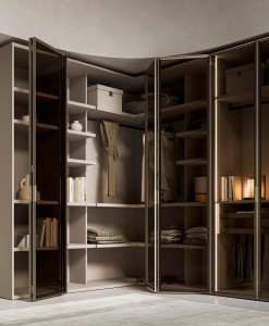 Открытый шкаф