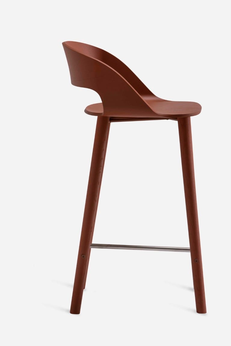 Высокий стул из ясеня с подставкой для ног Vergés Goose ARCH-00139189 - Вид №3