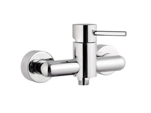 Настенный однорычажный смеситель для ванны