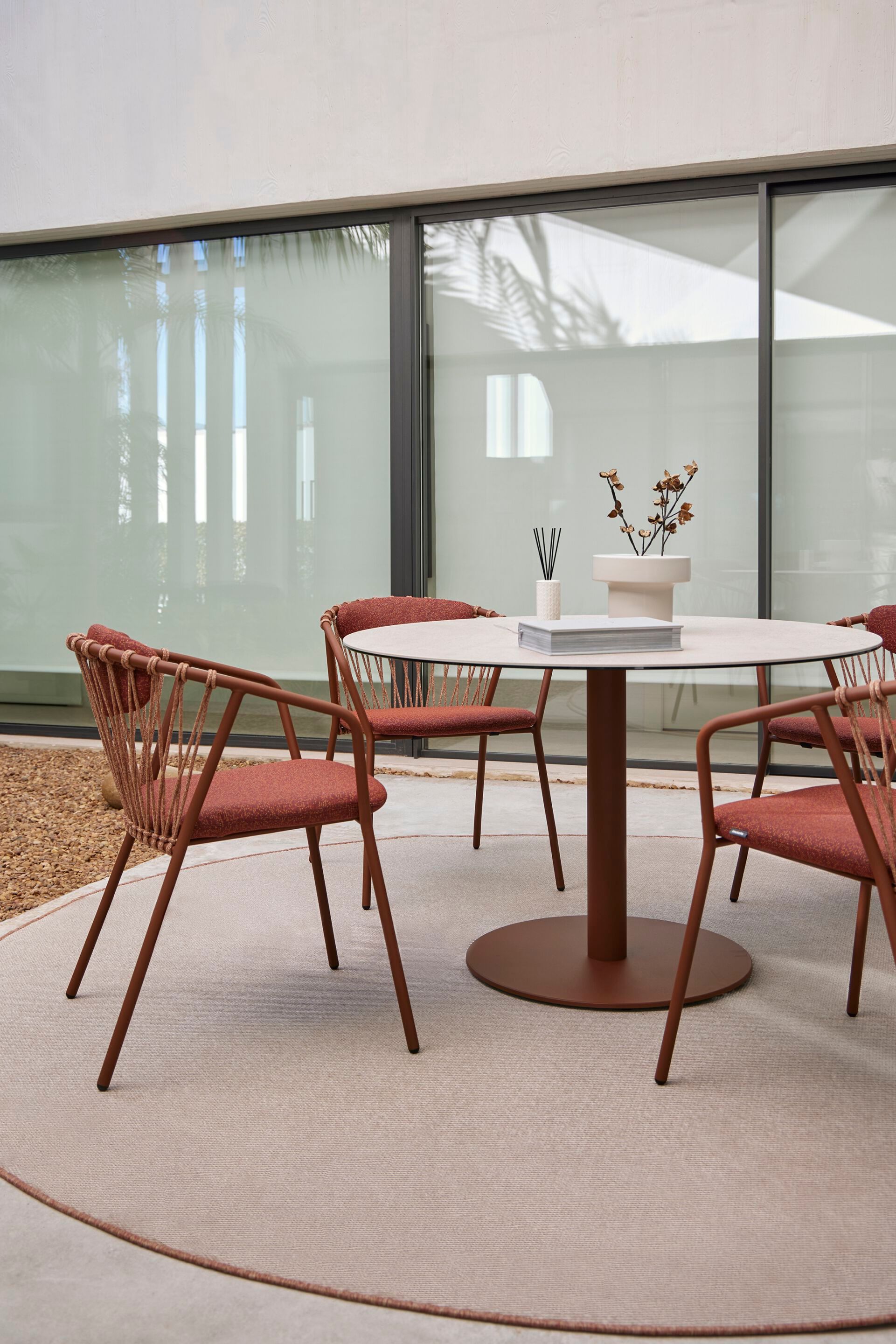 Открытый круглый полипропиленовый ковер MUSOLA MILPA ARCH-00027496 - Вид №4