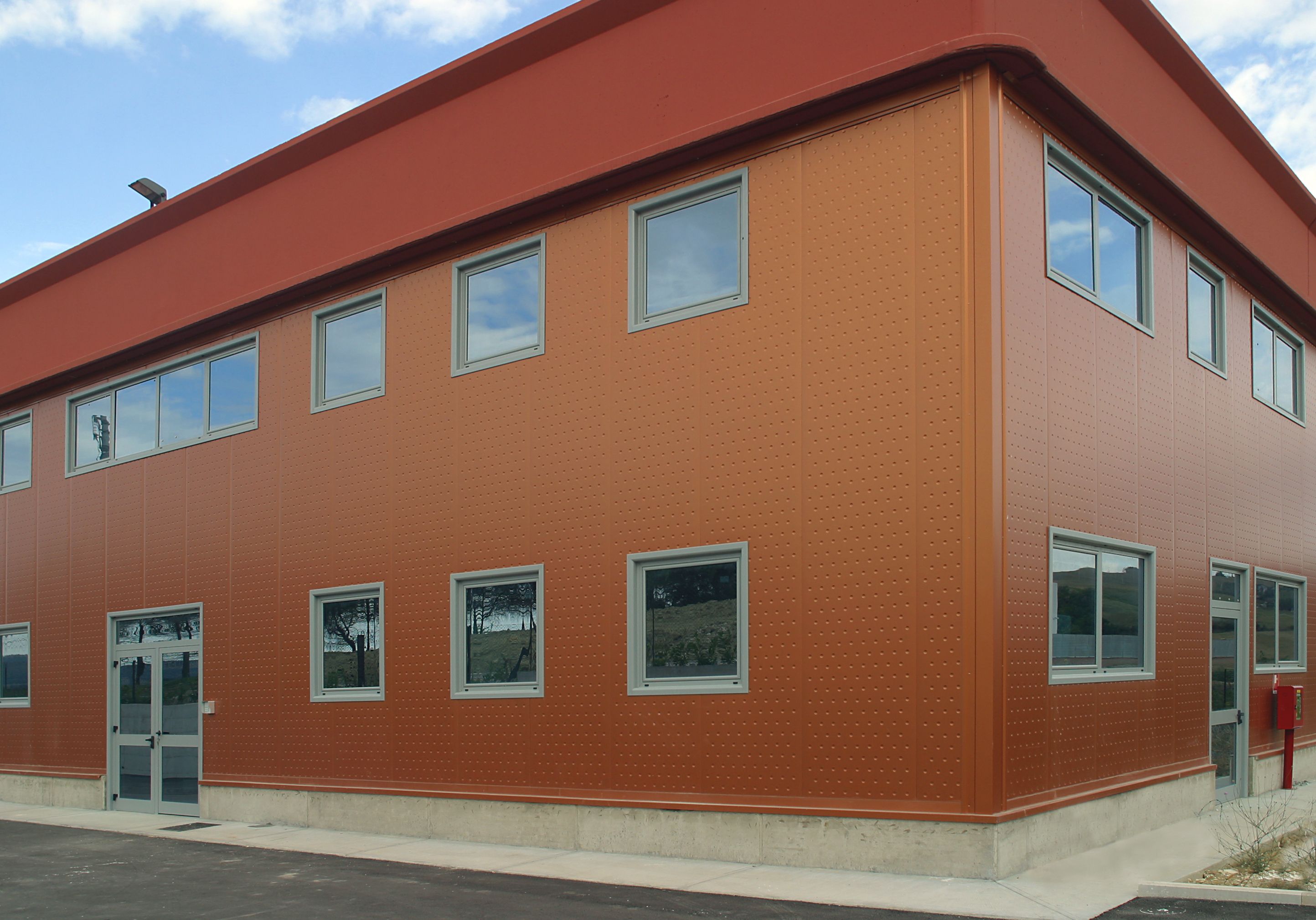 Изолированная металлическая панель для фасада ELCOM SYSTEM ТЕРМОПАРЕТЫ® ARCH-00063678 - Вид №52