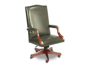 Офисное кресло с регулируемой высотой