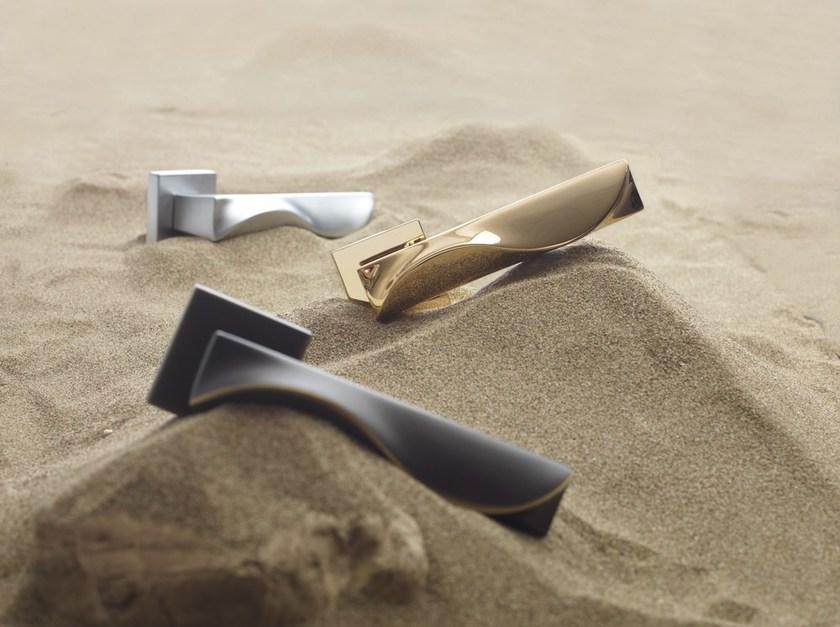 LINEA CALI' Дизайнерская латунная ручка с накладкой Duna sun-id-1415150 - Вид №1