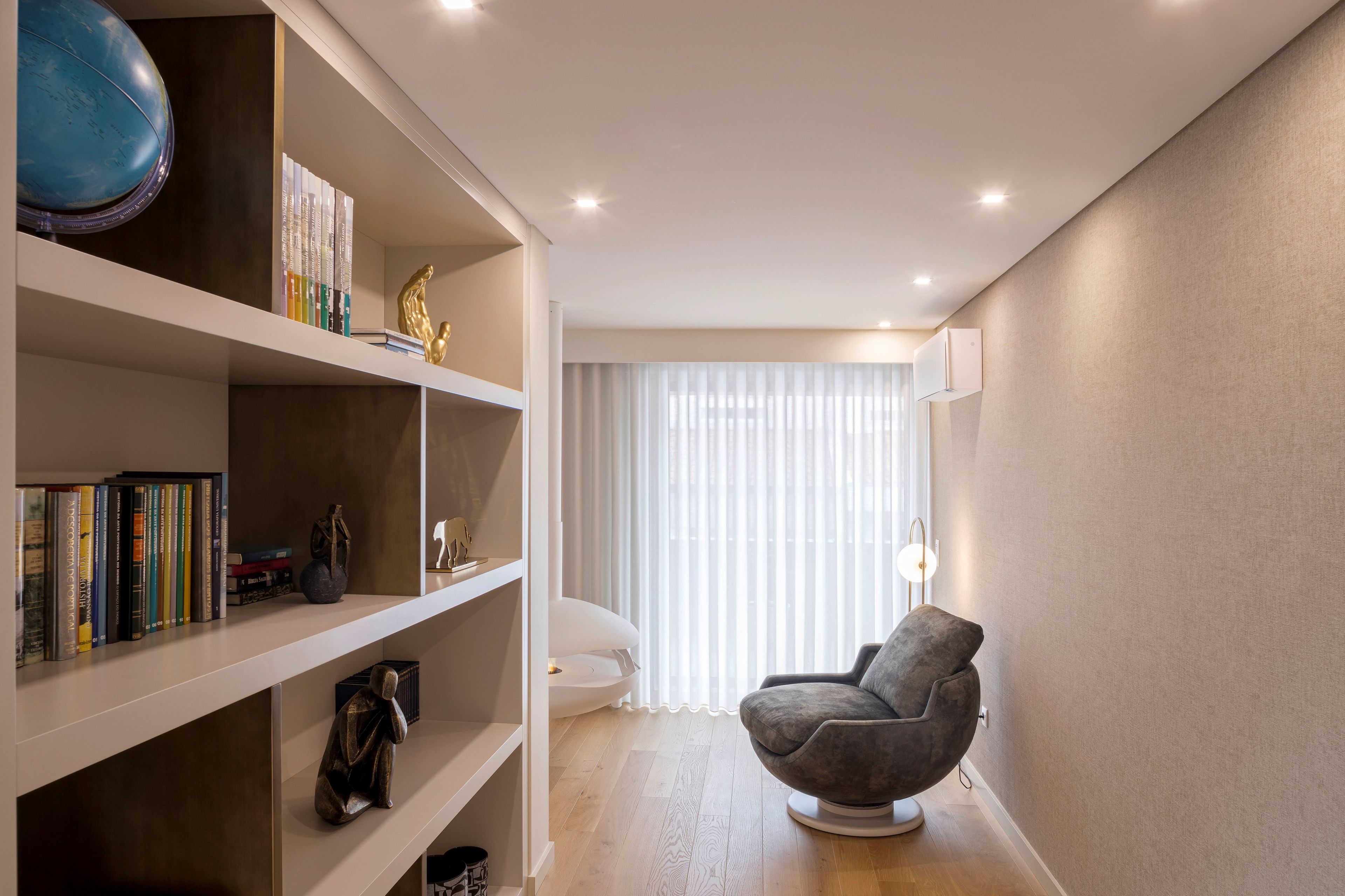 Деревянный книжный шкаф Stylish Club ARCH-00060503 - Вид №4