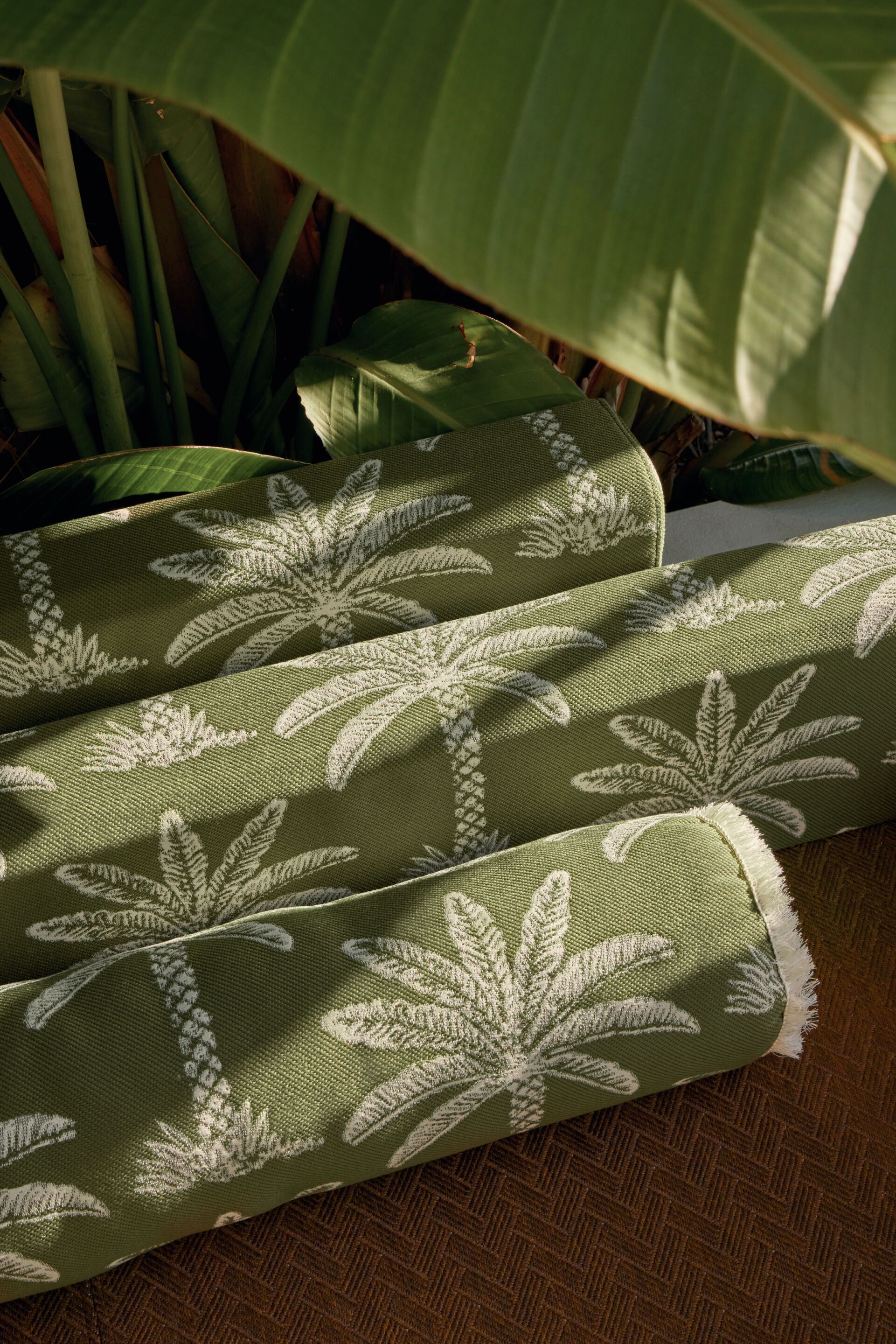 Жаккардовая ткань с цветочным рисунком Élitis Venice Beach ARCH-00141775 - Вид №1