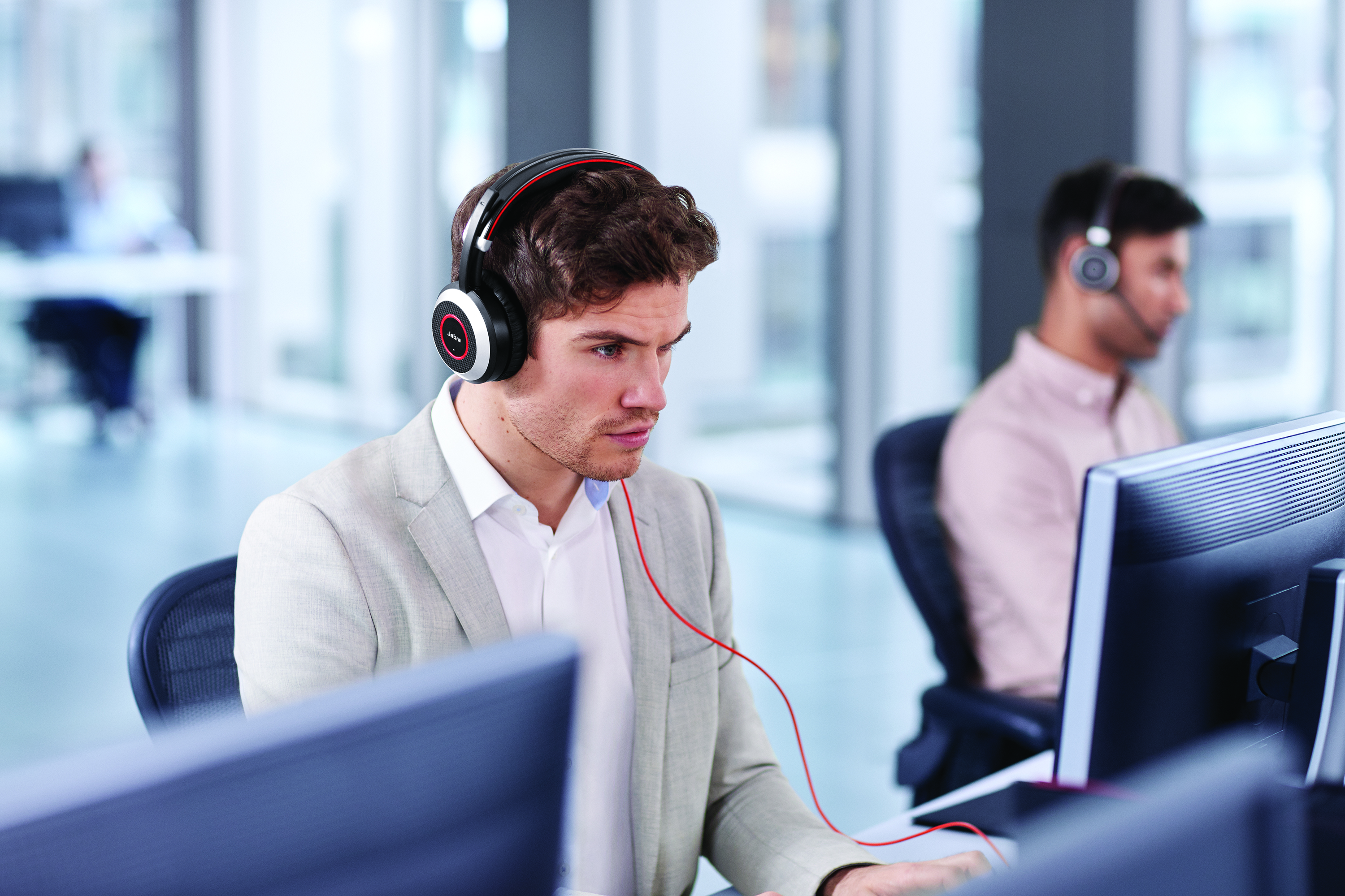 7599-832-199 evolve 75 stereo ms, charging stand & link 370 Jabra Santreyd  - Вид №32