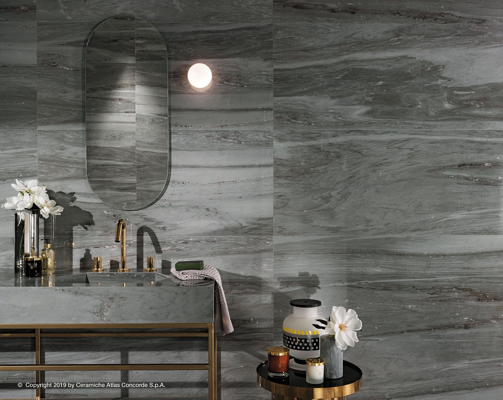 Белое керамическое покрытие с эффектом мрамора Atlas Concorde Marvel Dream ARCH-00073412 - Вид №1